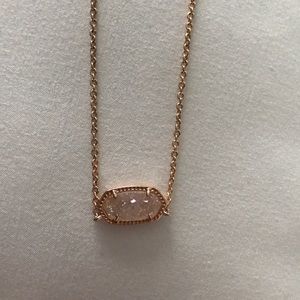 Kendra Scott necklace